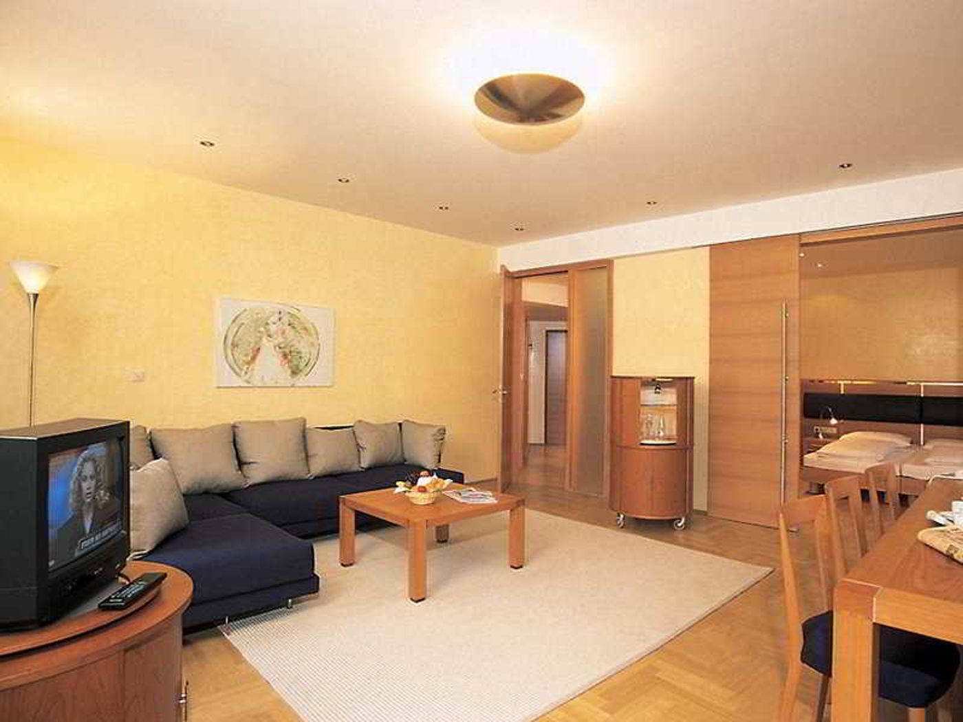 Central-Austria-INNSBRUCK-Room-4