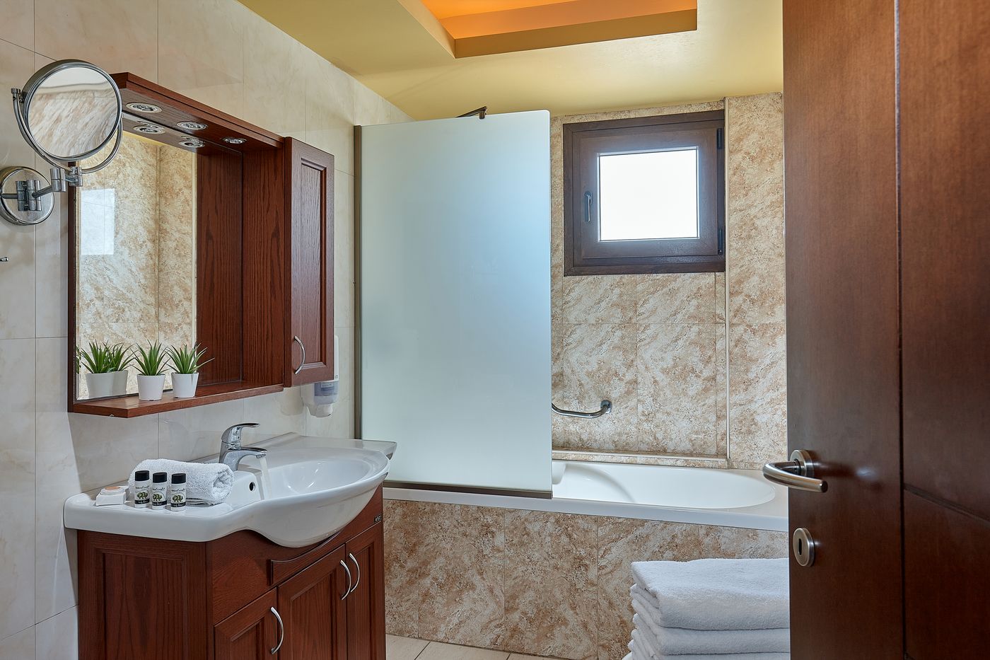 St. Constantin Hotel