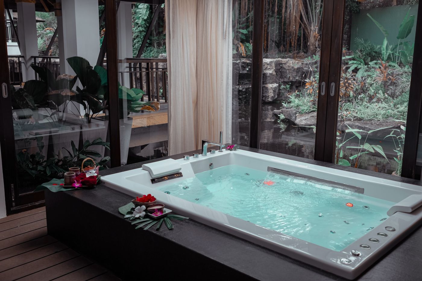 Melati-Beach-Resort-and-Spa-Sports-and-Entertainment-48