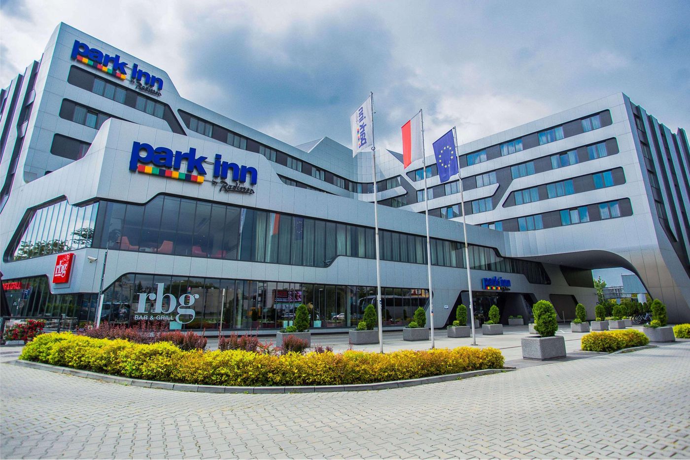 Park-Inn-by-Radisson-Krakow-General-view-3
