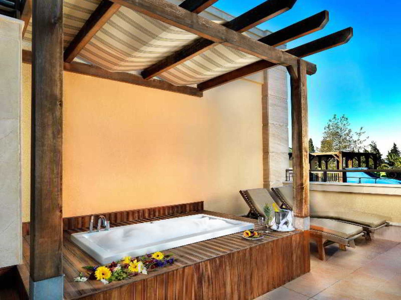 Crystal-Deluxe-Resort---Spa-Room-60