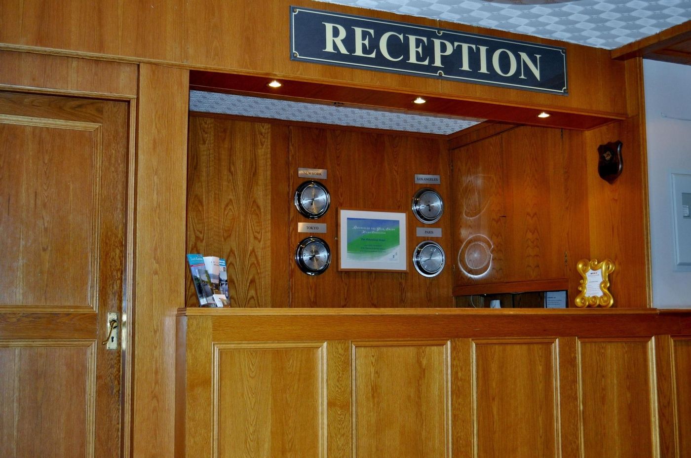 Abbotsford Hotel-United Kingdom-DUMBARTON-Lobby-4