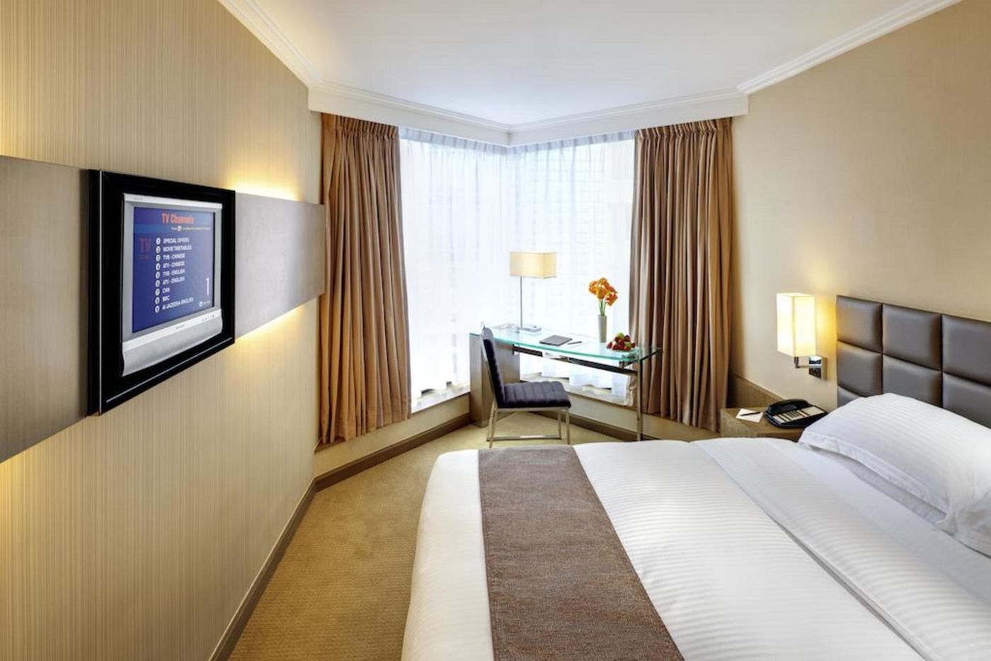 The-Kowloon-Hotel-Room-10