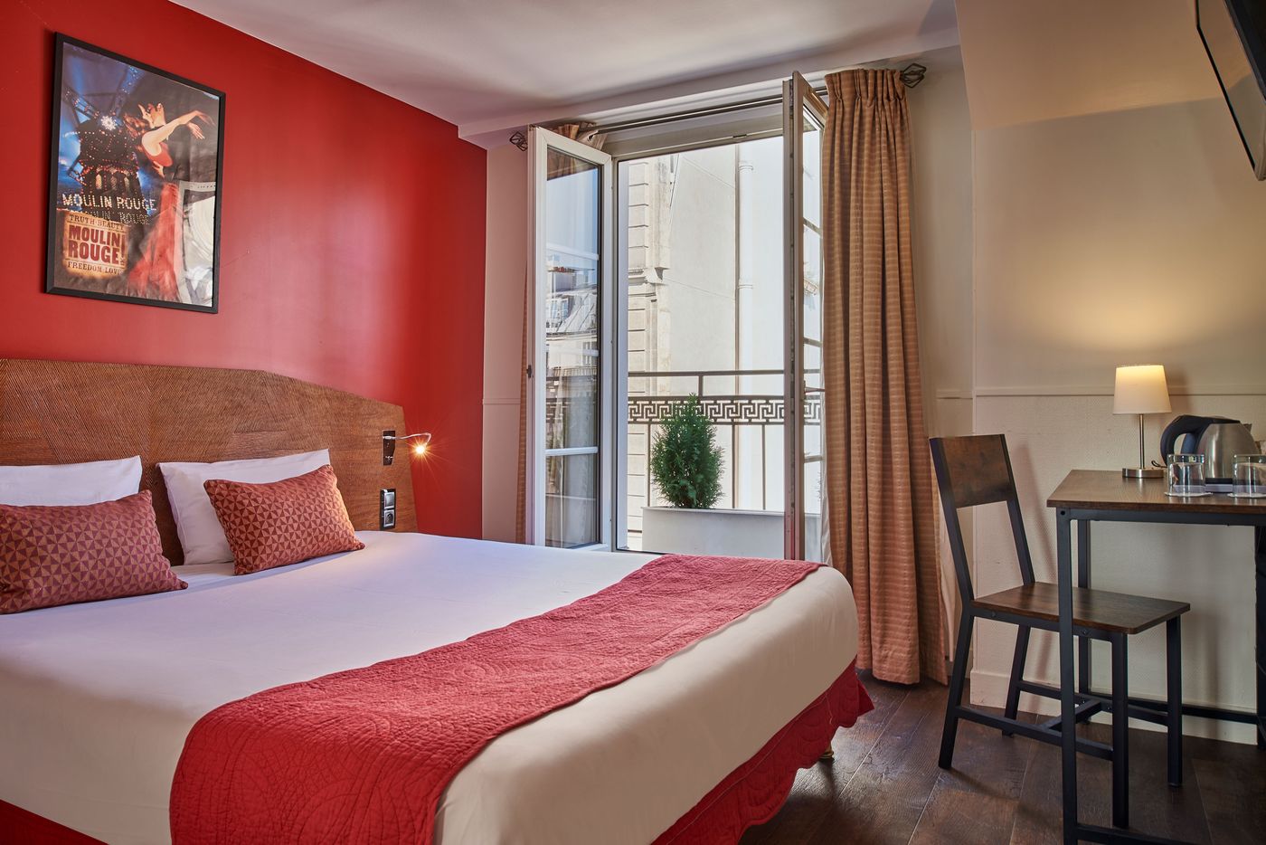 Moulin Plaza-France-PARIS-Room-6