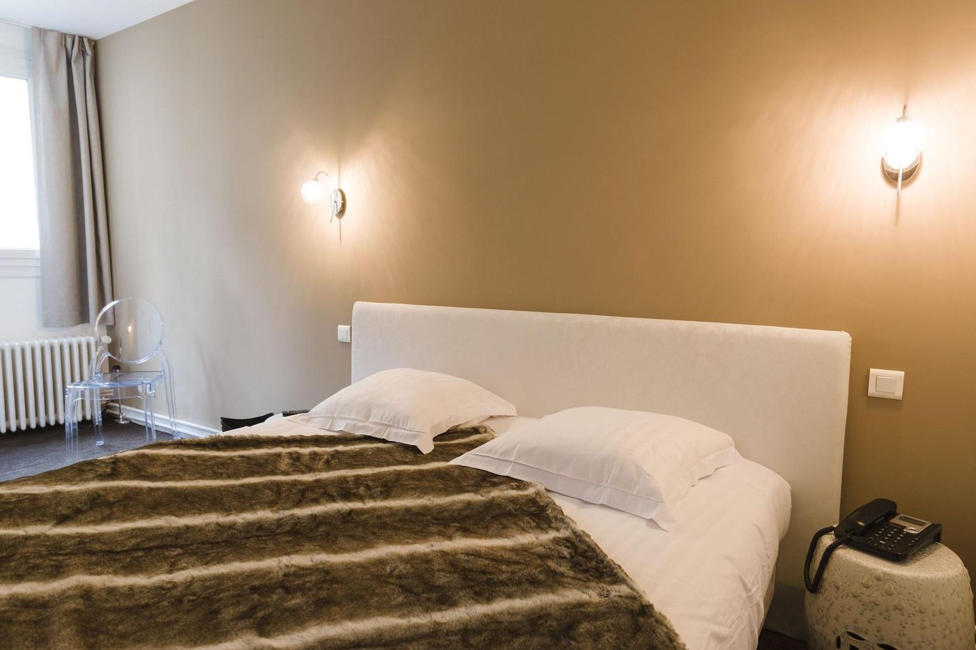 Hôtel Le Saint Louis-France-AMIENS-Room-7