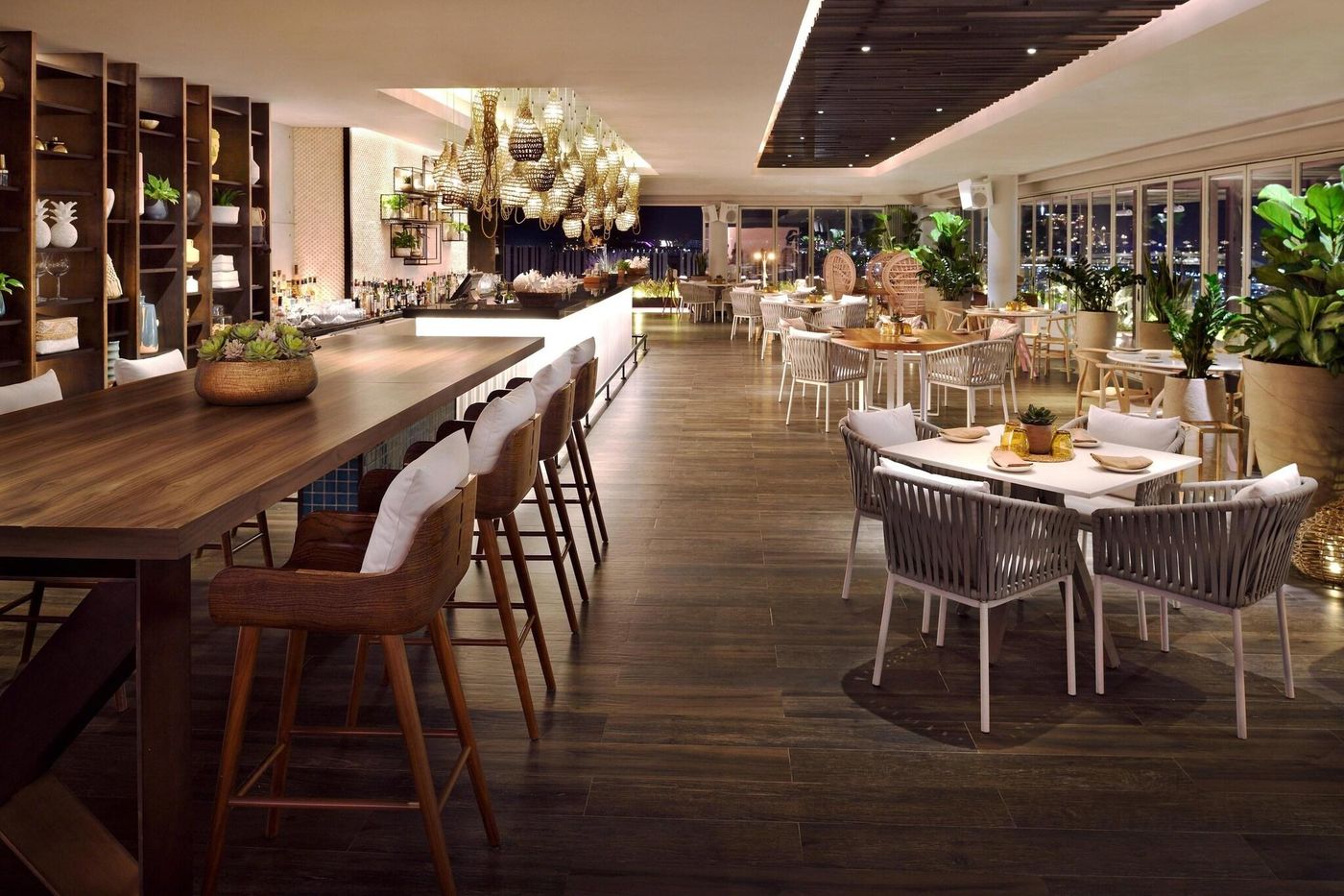 Grosvenor-House-West-Marina-Beach-Restaurant-66