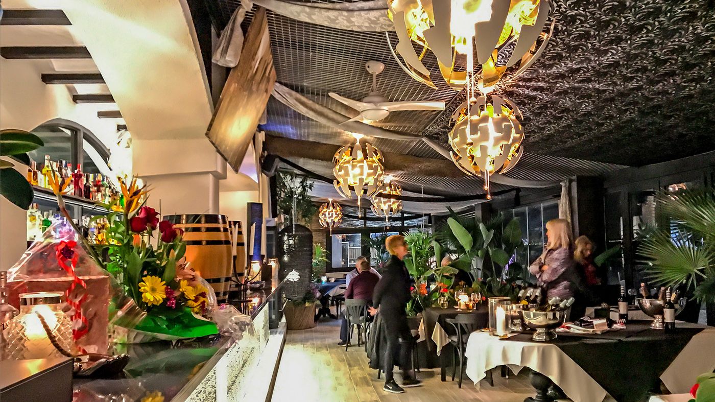 Lloyds-Beach-Club-Restaurant-44