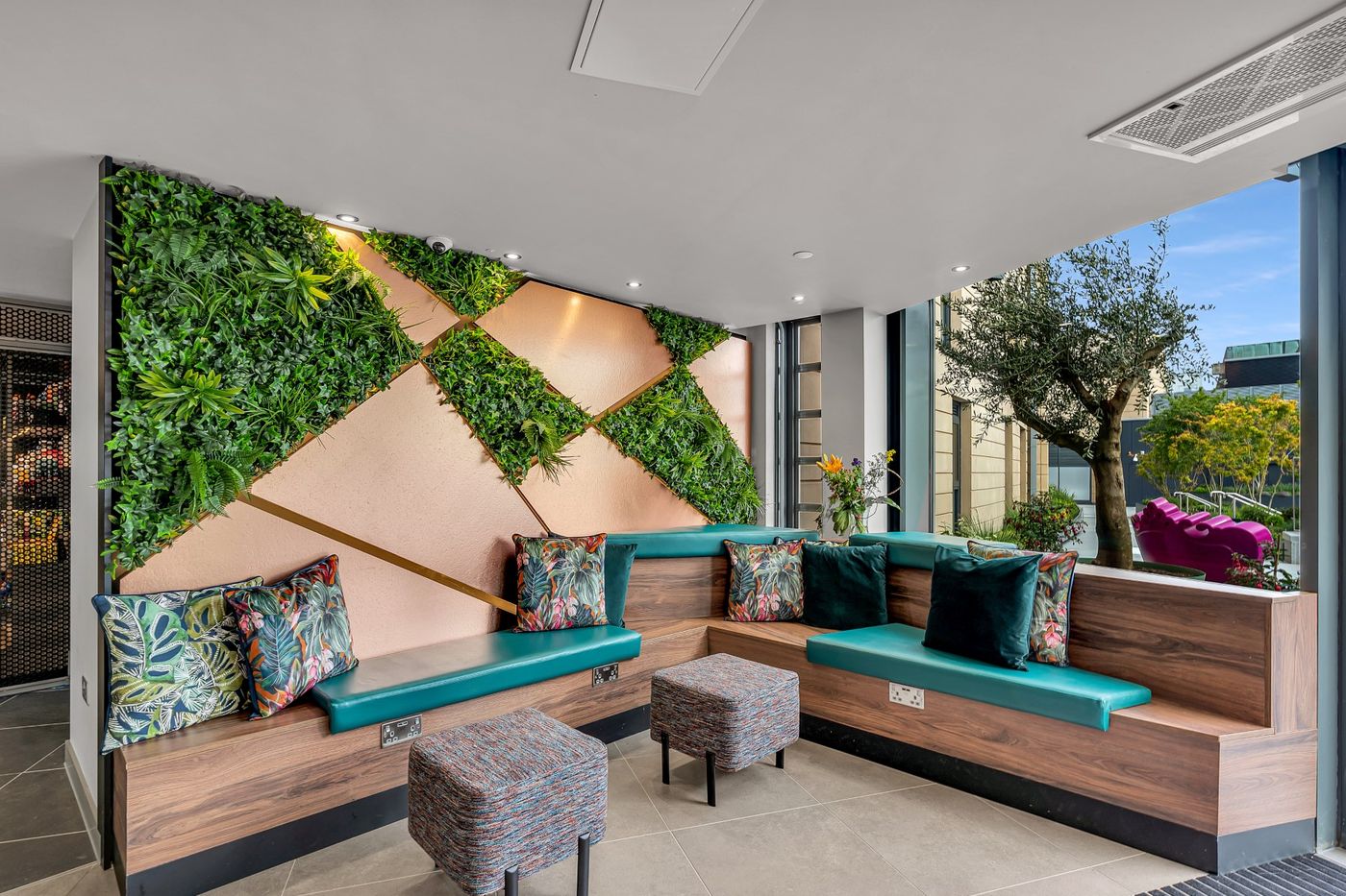 Roomzzz Edinburgh - United Kingdom - Edinburgh - Lobby - 9