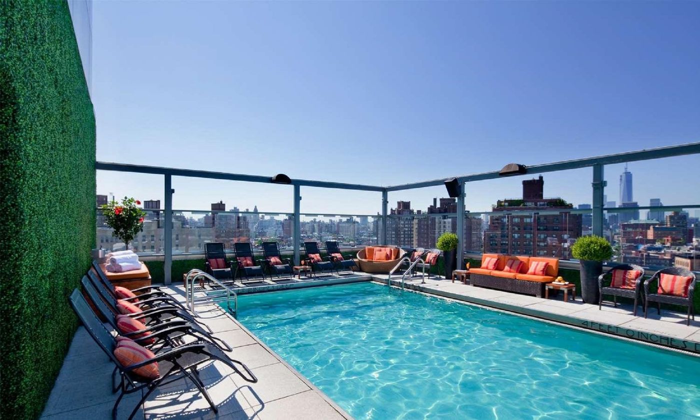 Royalton-Park-Avenue-Pool-55