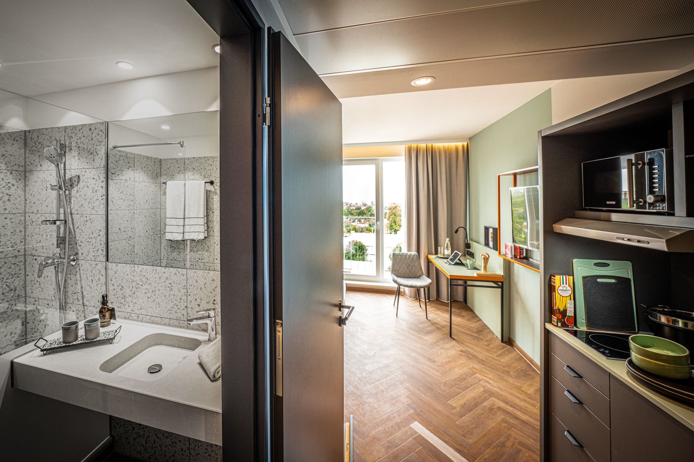 LOGINN-Hotel-Berlin-Airport-Room-18