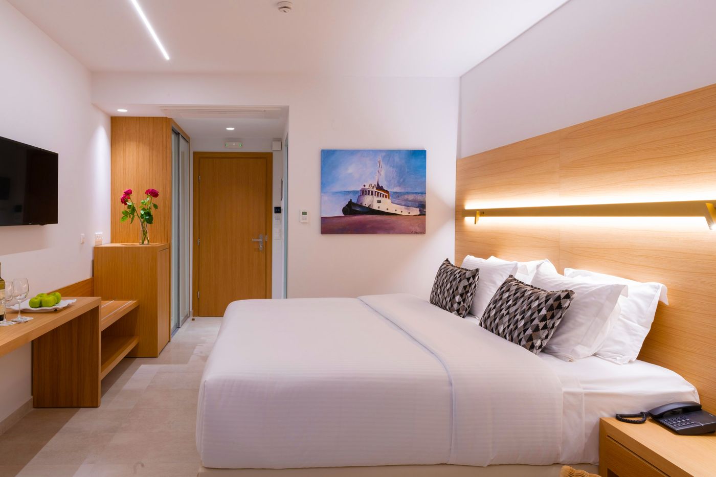 High Beach White - Adults Only