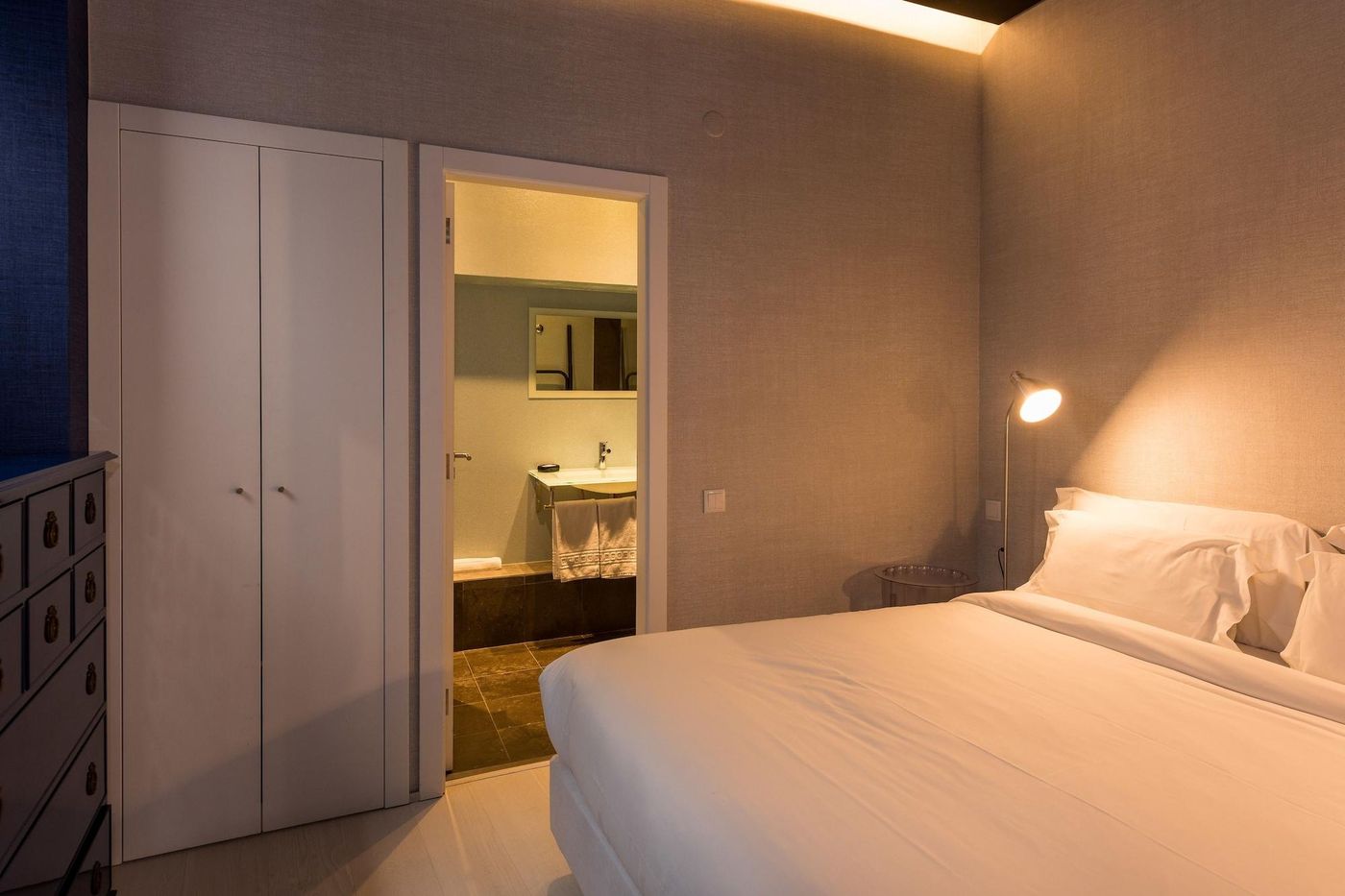 Alfama---Lisbon-Lounge-Suites-Room-65