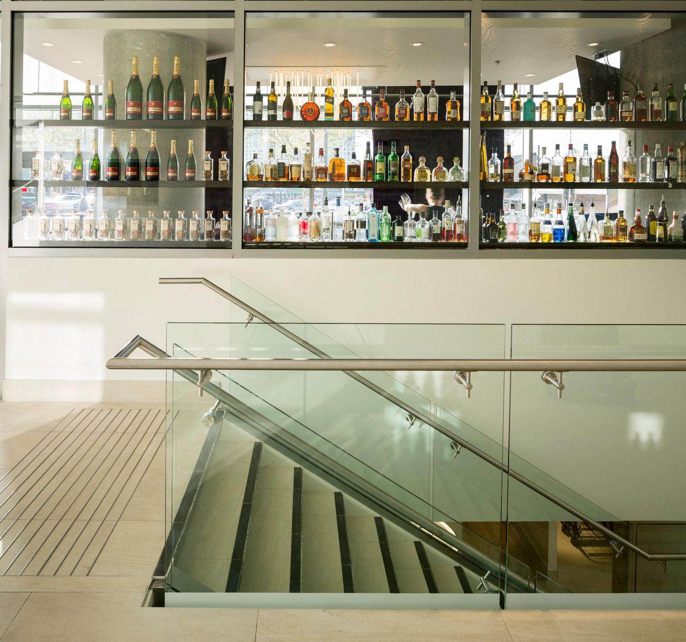 Element-Vancouver-Metrotown-Lobby-10