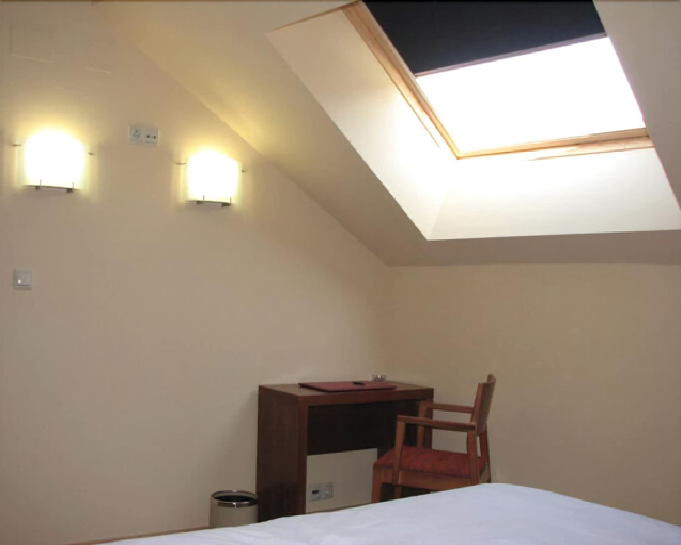 Hotel Ruta De La Plata De Asturias-Spain-POLA DE LENA-Lobby-7