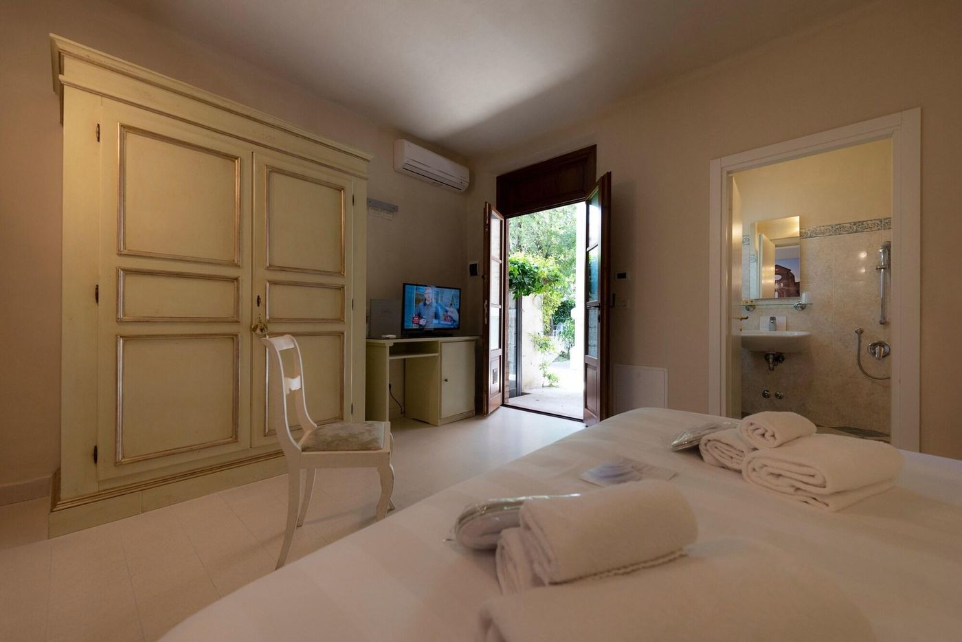 Villa-Elda-Boutique-Hotel-Room-35