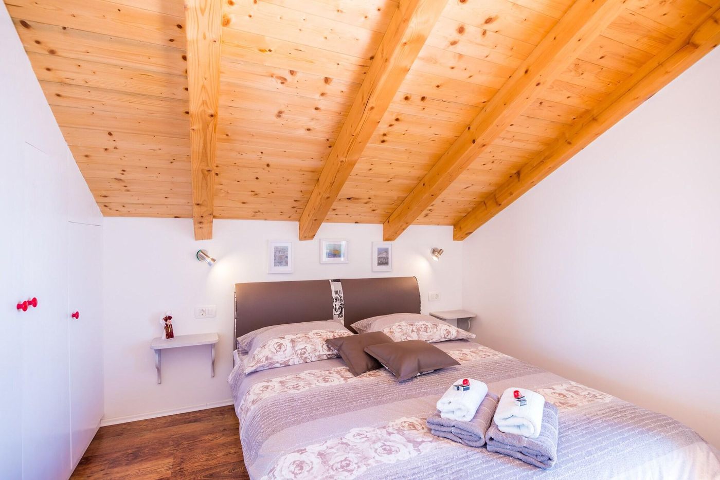 Guest-House-Nikolina-Room-26