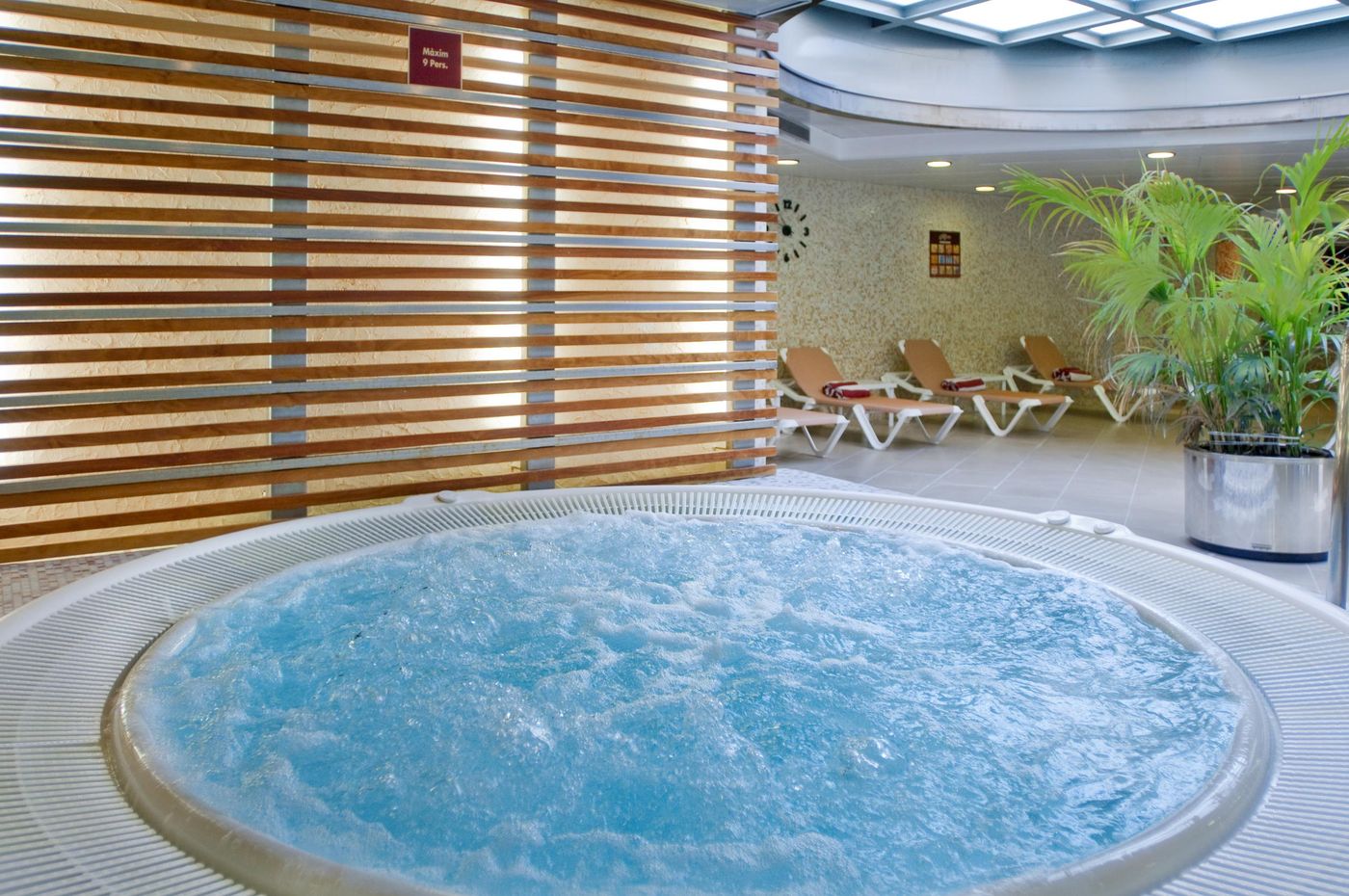 Sumus-Hotel-Stella---Spa---Adults-Recommended-Sports-and-Entertainment-57