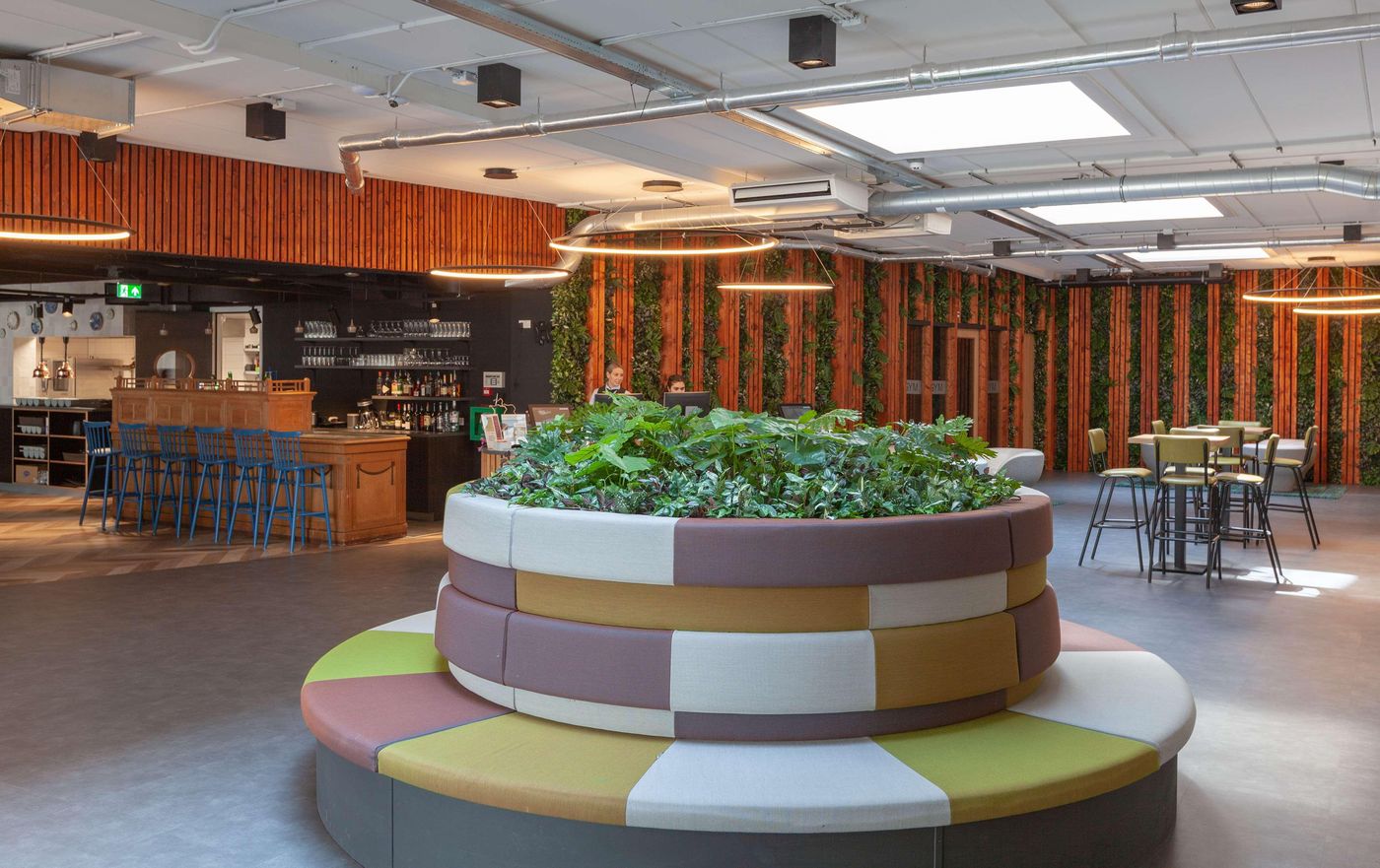 Best-Western-Plus-Amstelveen-Lobby-13