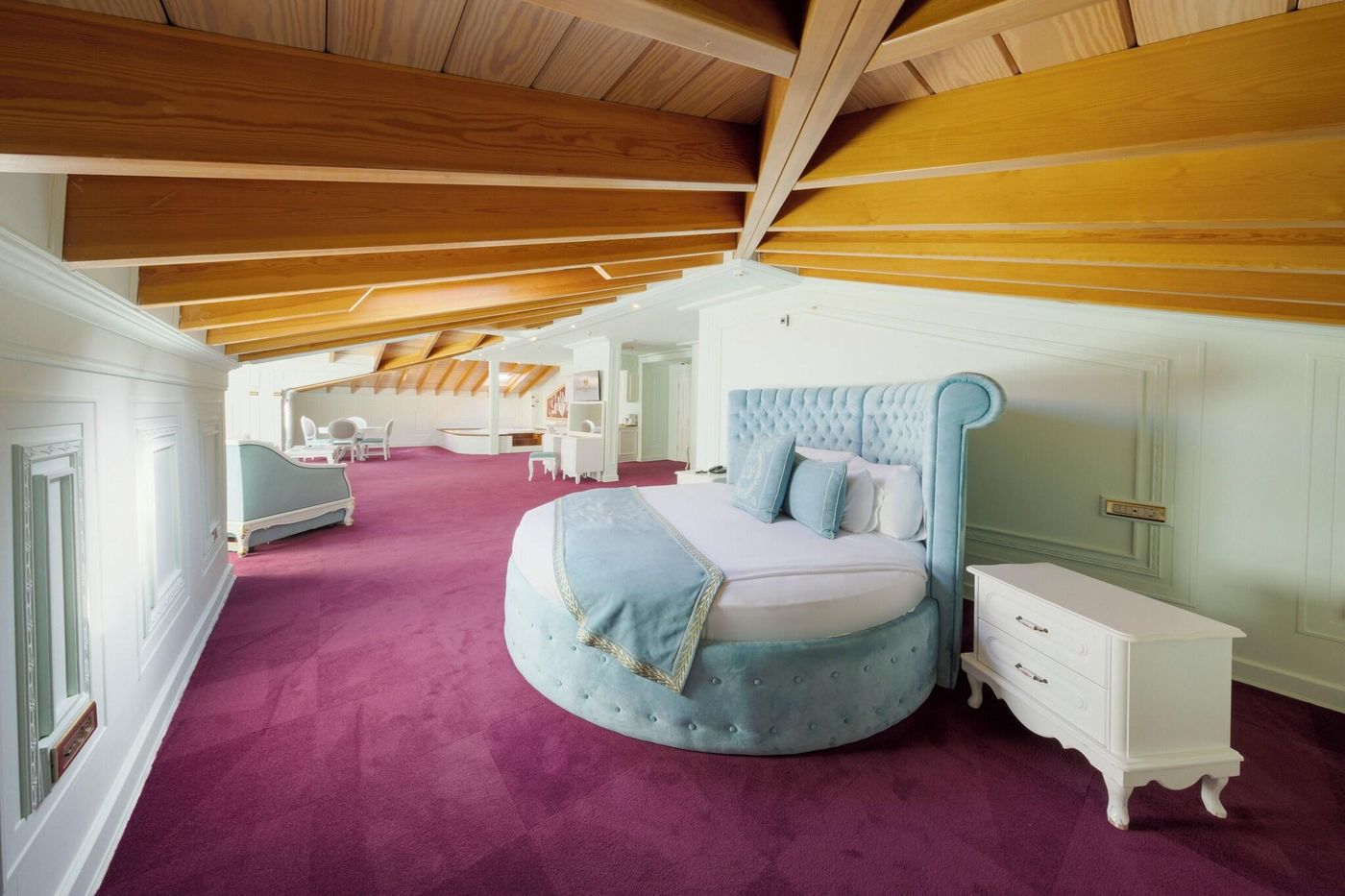 Seven-Hills-Palace---Spa-Room-48