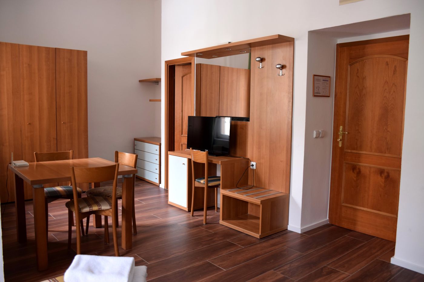 Hotel-Residence-Select-Room-5