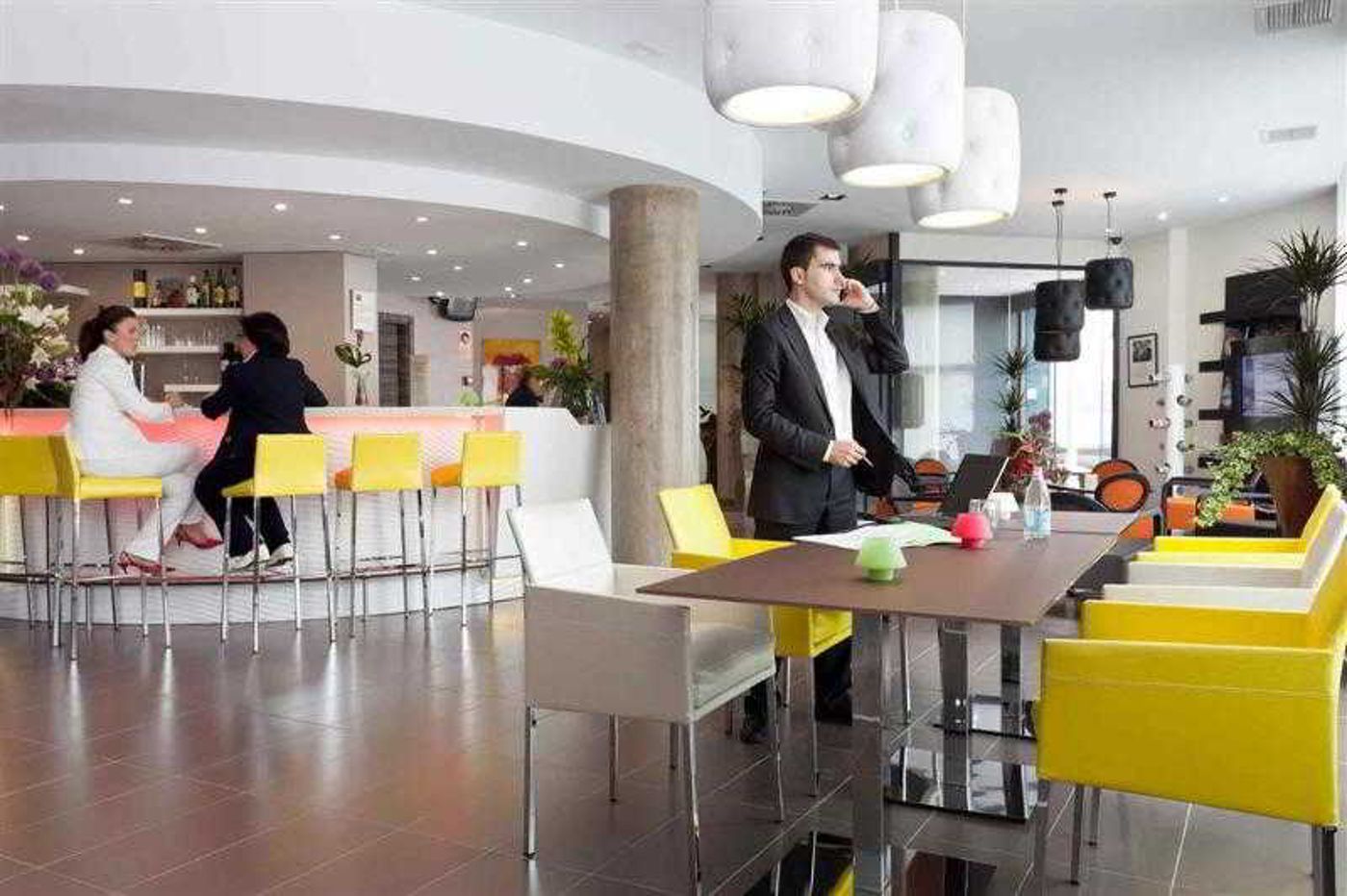 Novotel-Suites-Malaga-Centro-Bar-45