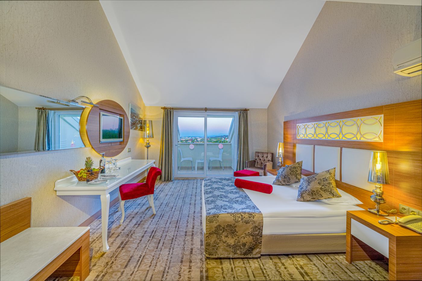 Justiniano Deluxe Resort