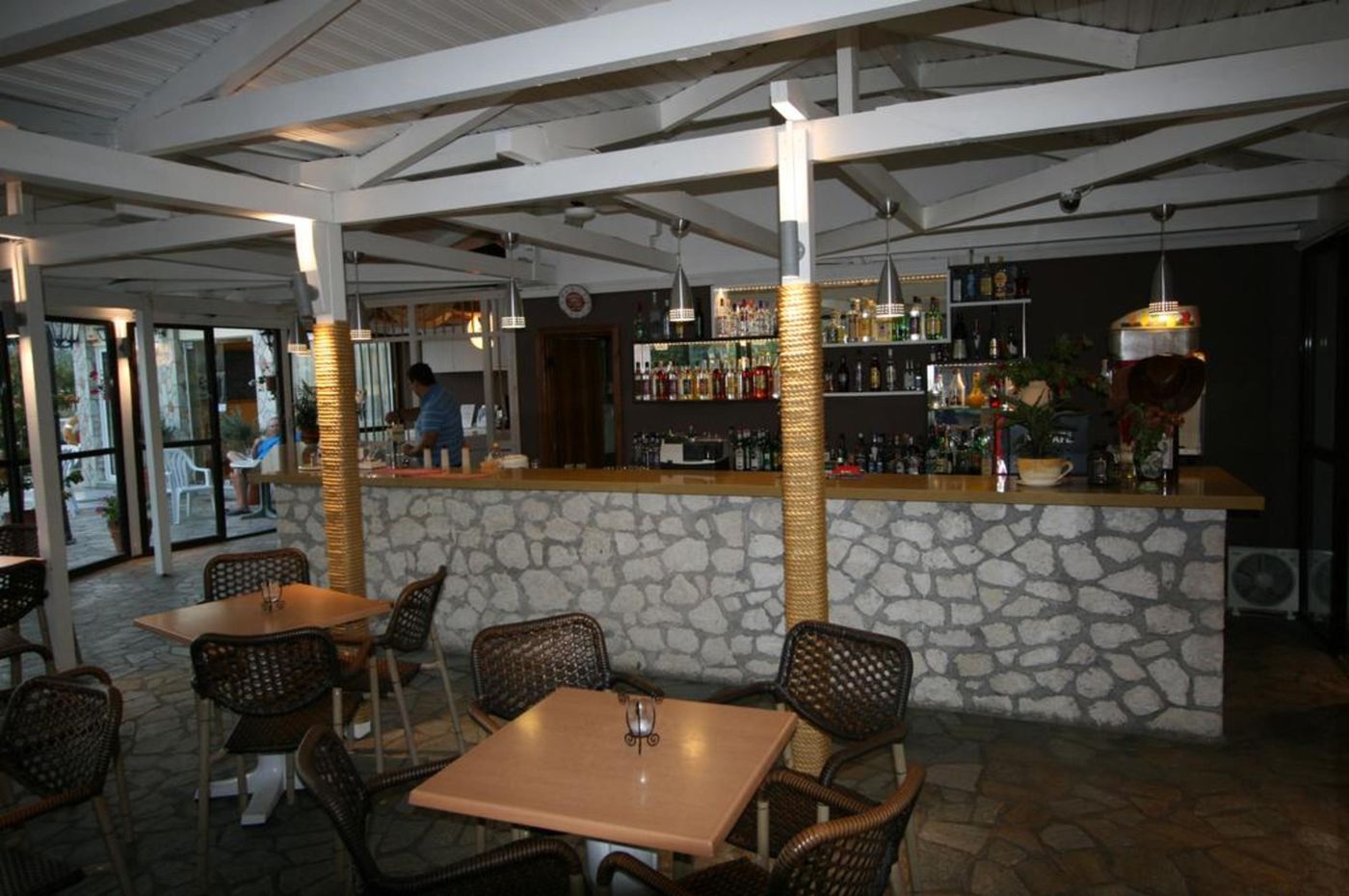Village-Inn-Studios-and-Apartments-Bar-20
