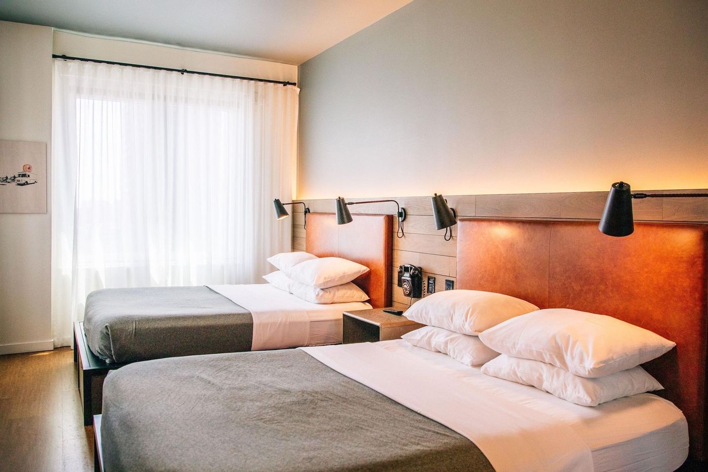 Moxy-NYC-Downtown-Room-38