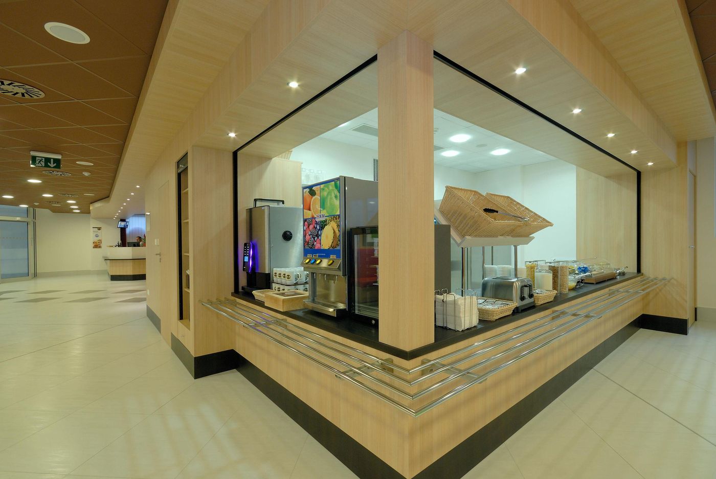 B-B-Hotel-Prague-City-Bar-20