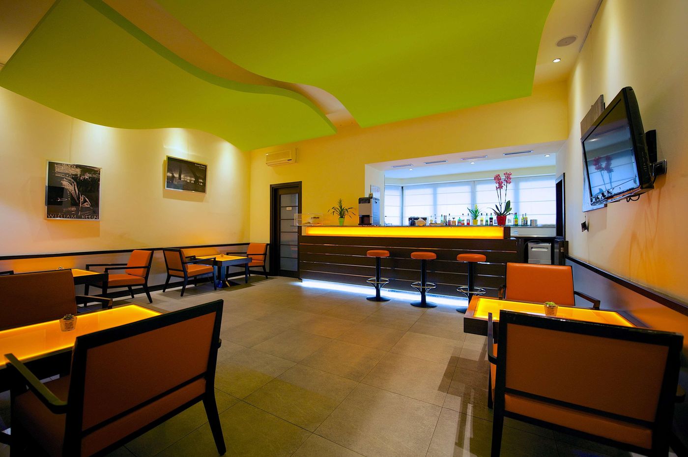 Best Western Crystal Palace Hotel - Italy - Torino - Bar - 4