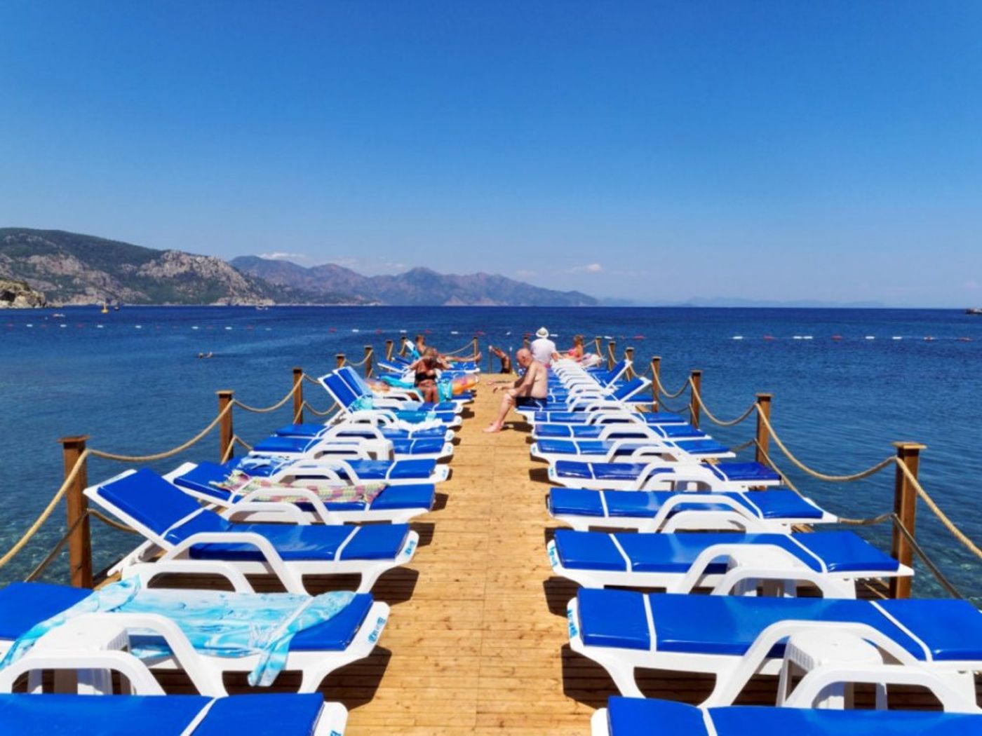 Oz-Can-Hotel---Family-Suites-Beach-34