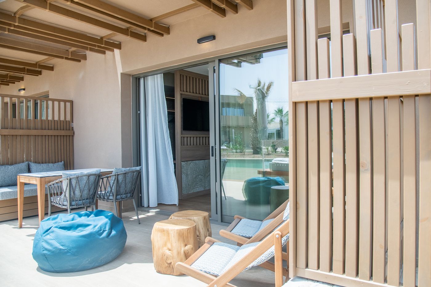 Double gv pool access (4).jpg