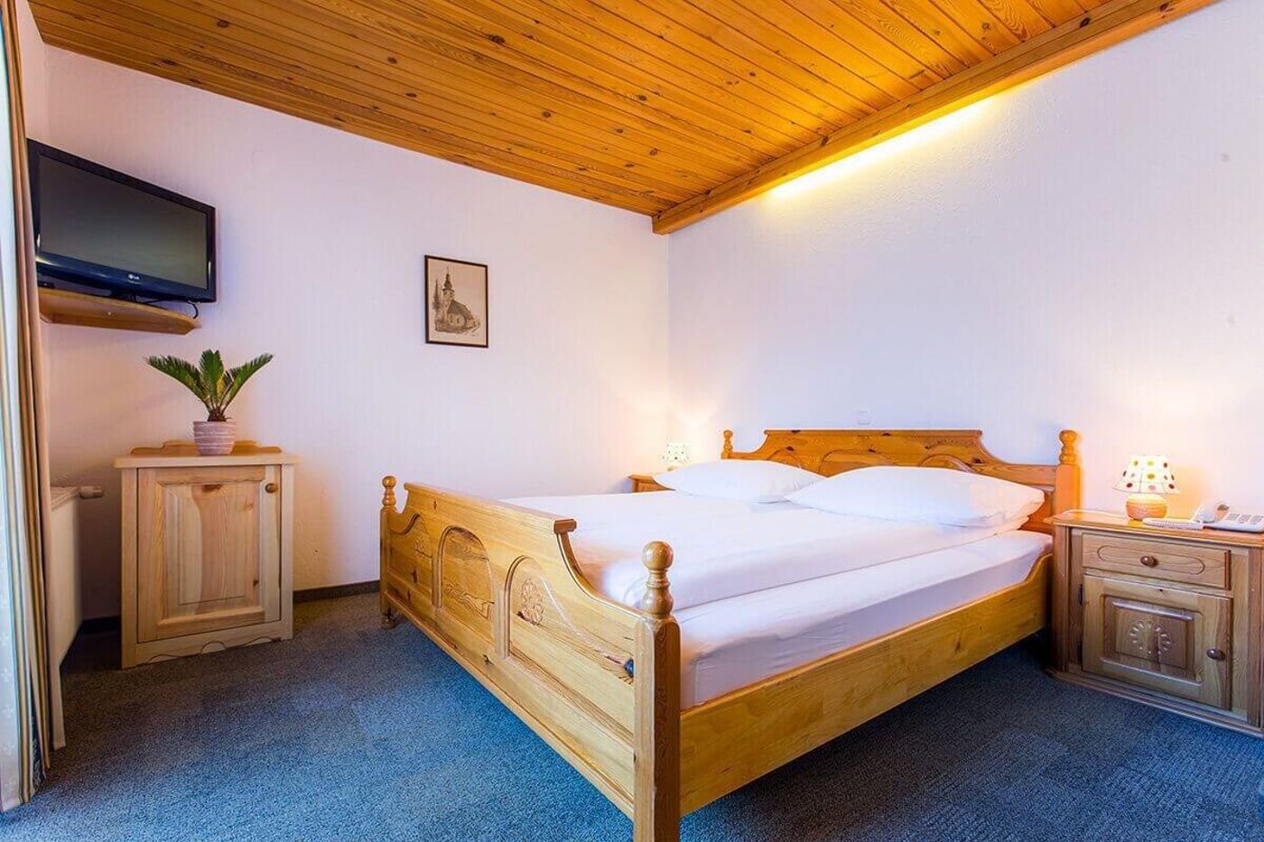 Berc Garni Penzion-Slovenia-BLED -Room-7