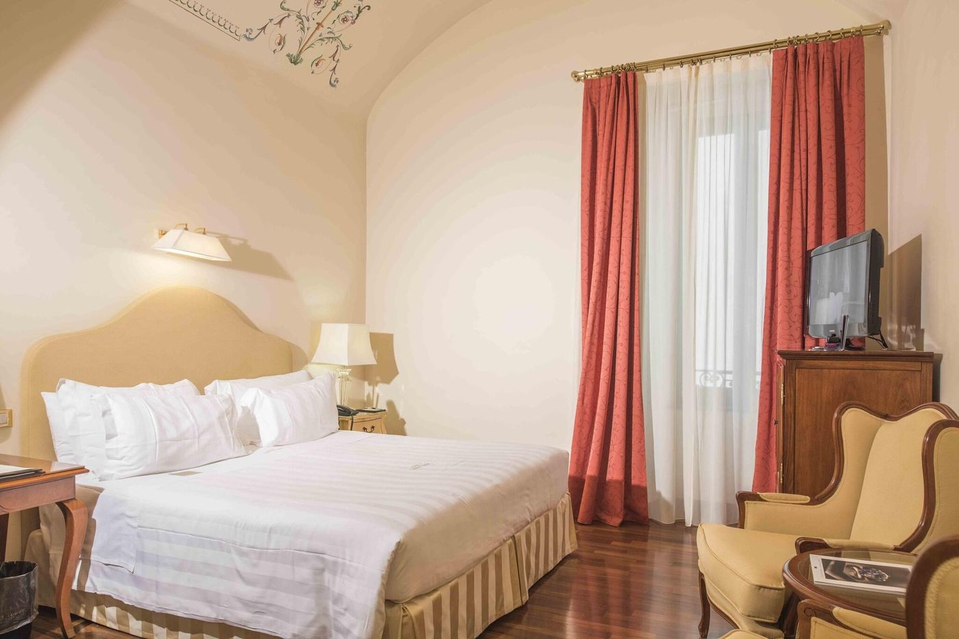 Golden-Tower-Hotel---Spa-Room-46