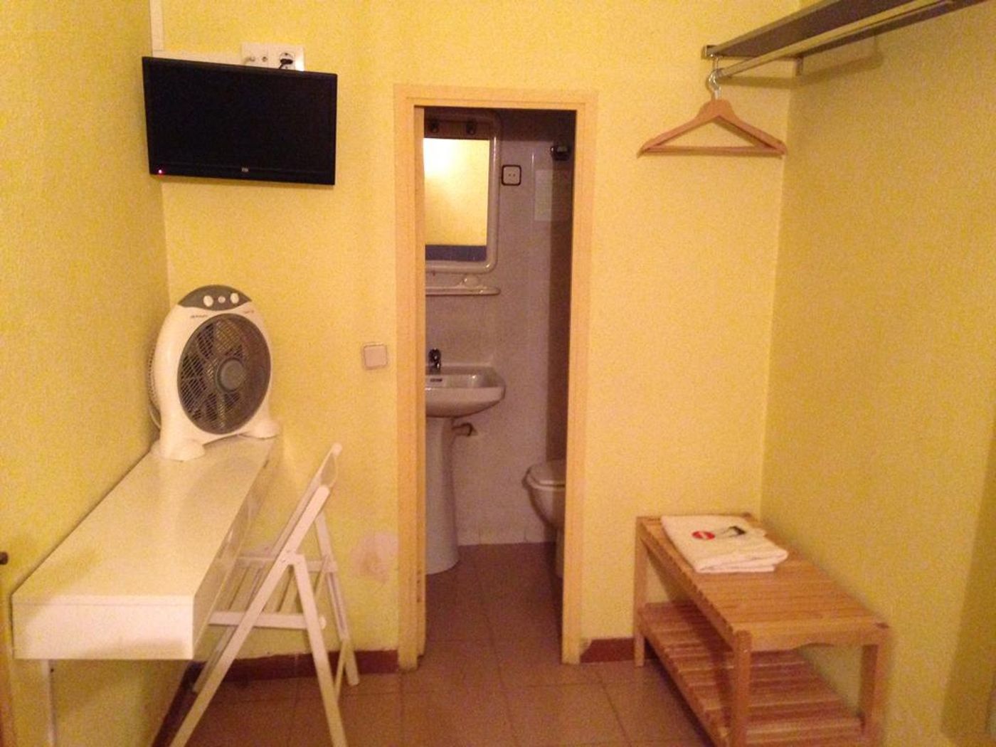 Hostal Delfos-Spain-BARCELONA -General view-1