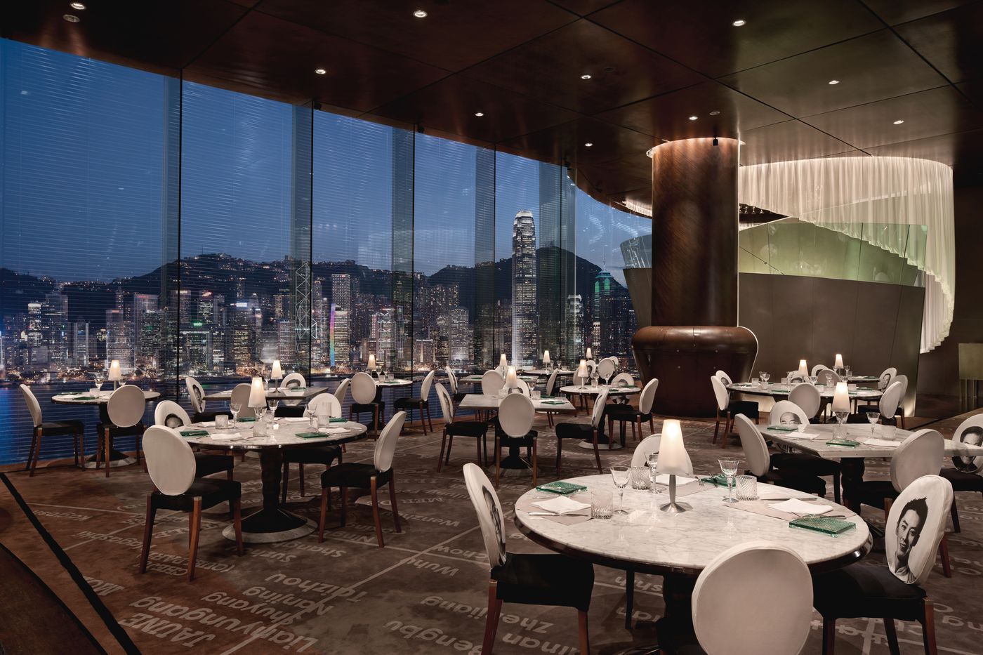 The-Peninsula-Hong-Kong-Restaurant-42