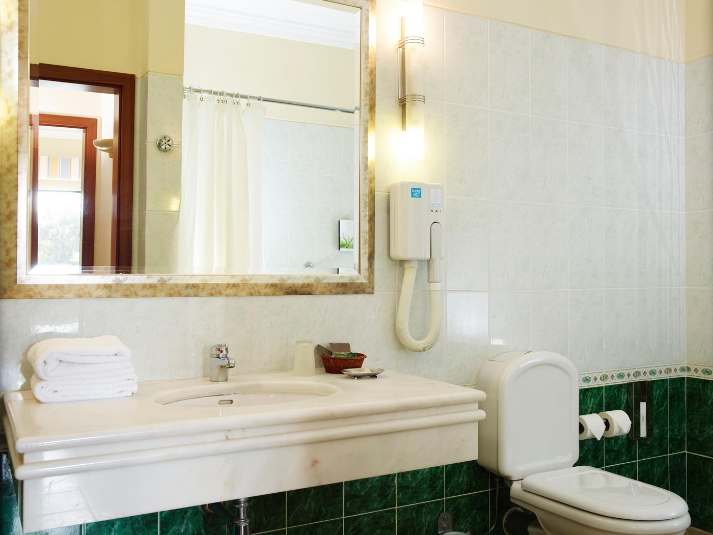 Formosa-Park-Apartment-Hotel-Room-16