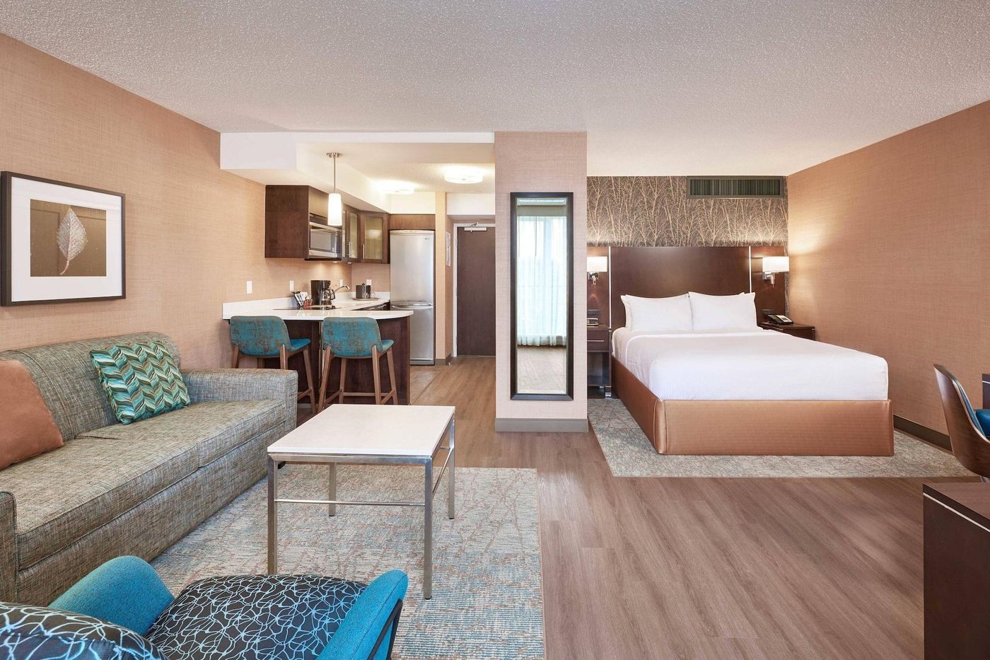 Residence-Inn-By-Marriott-Vancouver-Downtown-Room-7