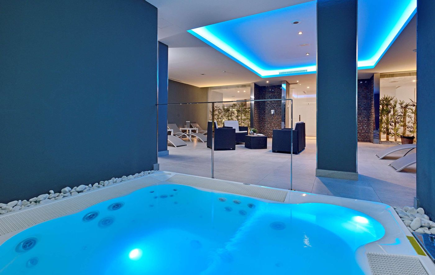 Sol-Torremolinos-Don-Pablo-Sports-and-Entertainment-82