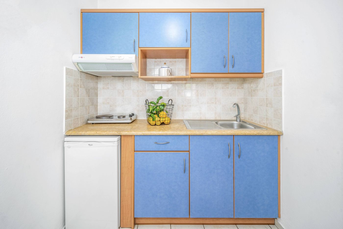 Maria-Rousse-Studios-Room-53