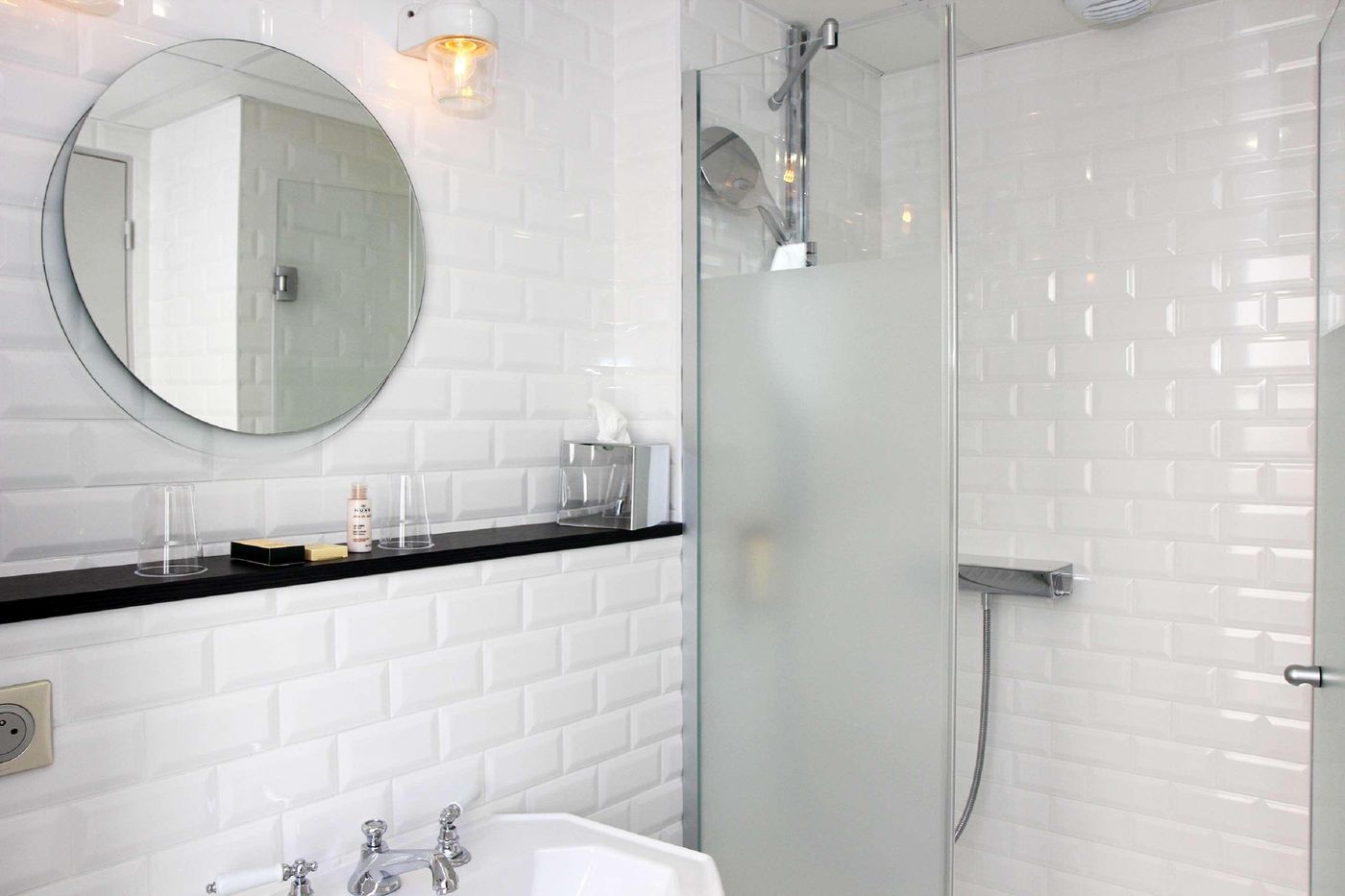 Hotel-Litteraire-Marcel-Ayme--BW-Premier-Collectio-Room-52