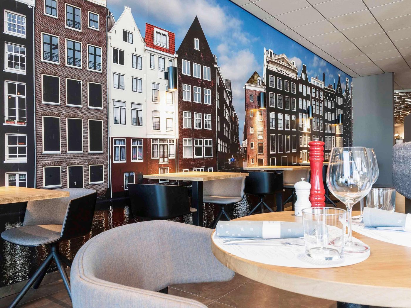 Mercure-Amsterdam-City-Hotel-Restaurant-12