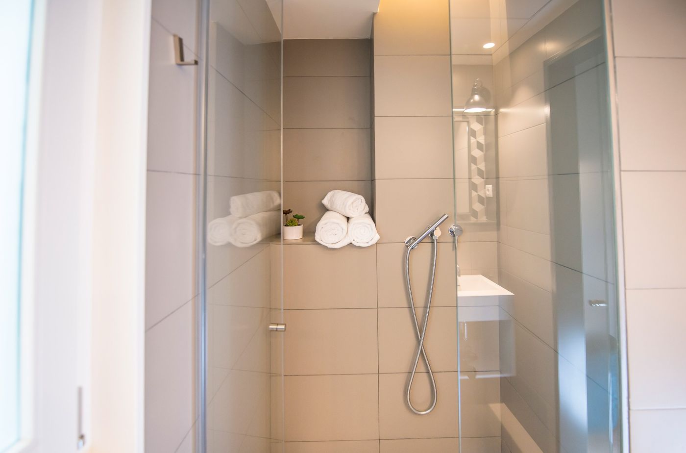 Mosaic by Ona-Spain-BARCELONA-Room-7