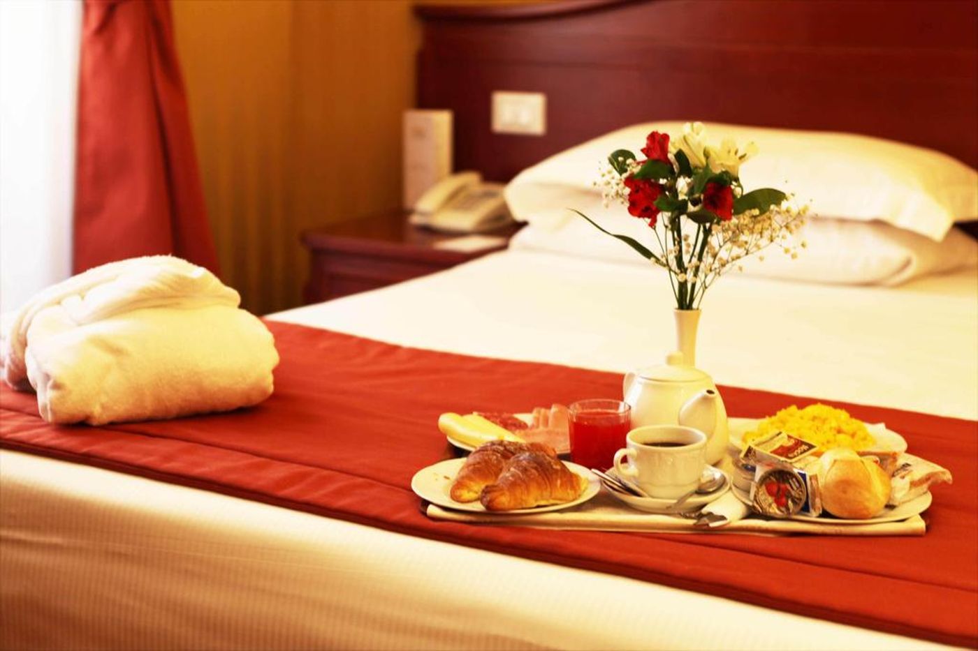 Augusta-Lucilla-Palace-Room-23