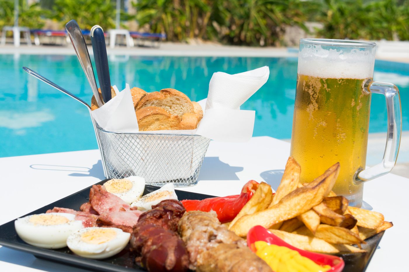 Bouradanis-Restaurant-24