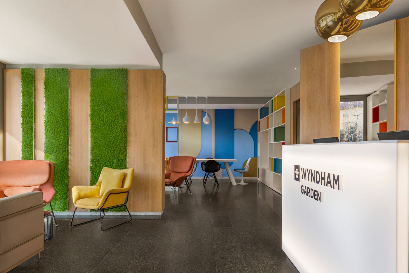 Wyndham-Garden-Florence-Lobby-13