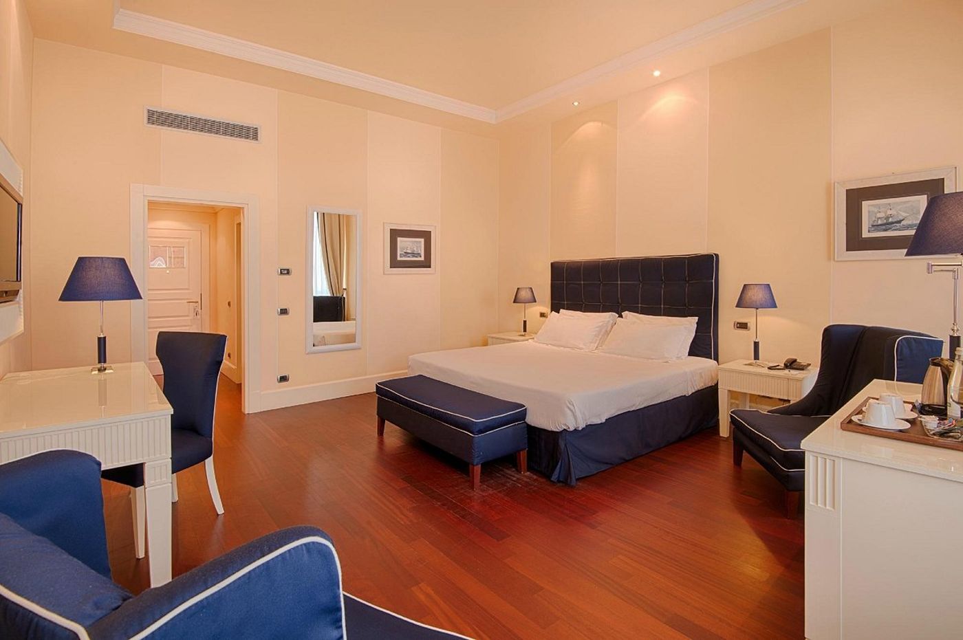 Grand-Hotel-Palazzo-Livorno-Room-16