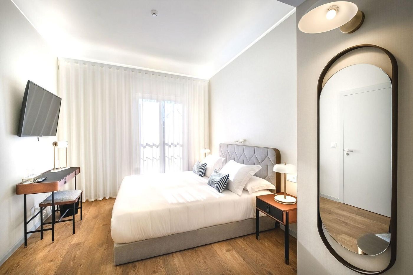 Mourasuites-Hotel-Room-25