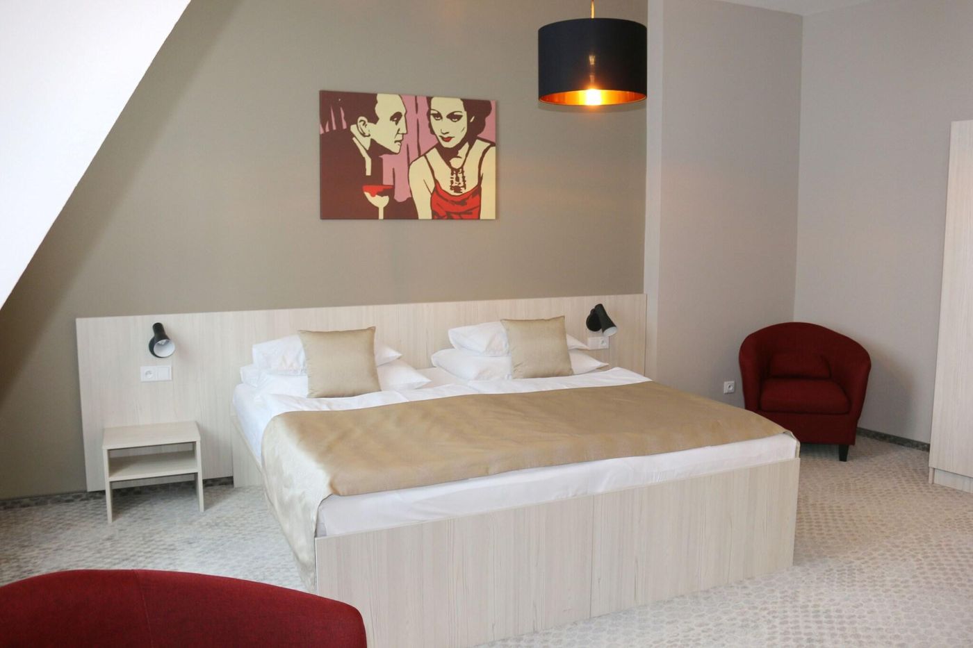 Hotel-1-Republic-Hotel-Room-16