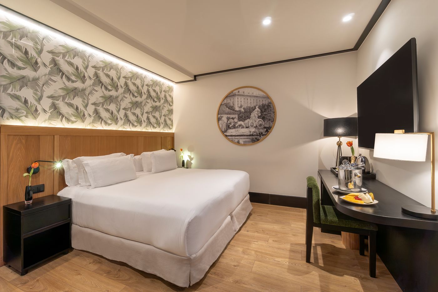 H10-Puerta-de-Alcala-Room-23